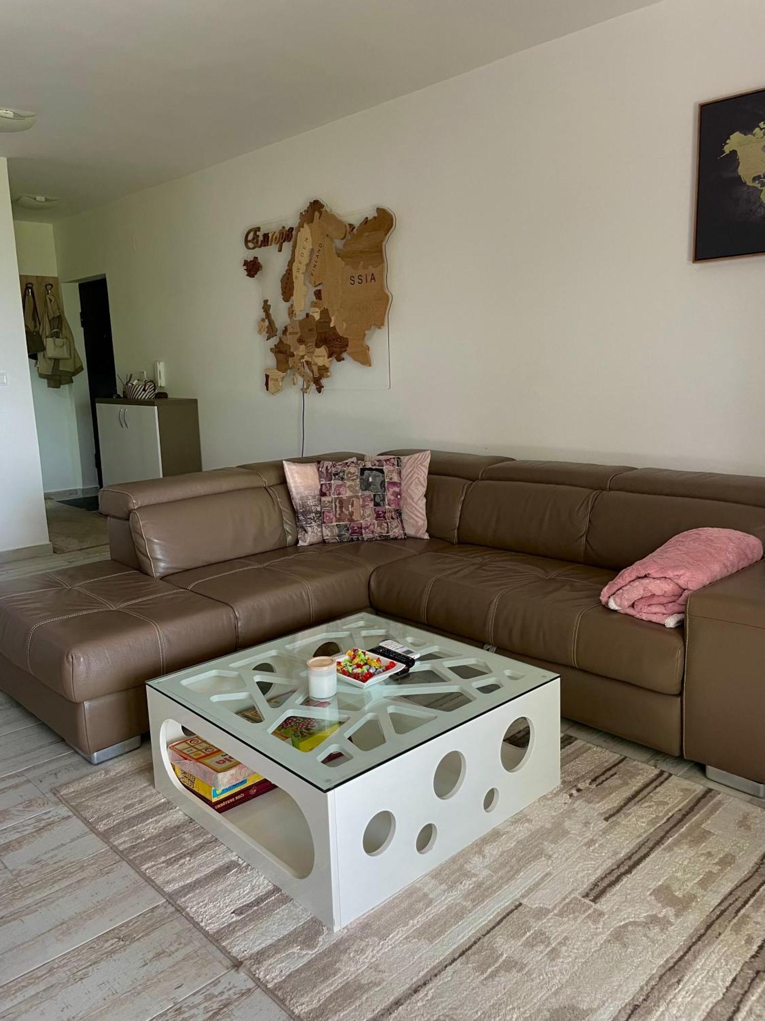 Cozy Nest Apartment *
